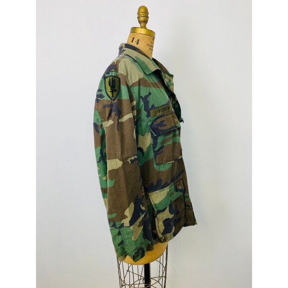 Vtg US Army Woodland Camouflage Combat Coat, L, Camo Jacket, 6 Point Star Patch - Picture 3 of 9
